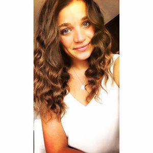 Meet your Posher, Alexandra